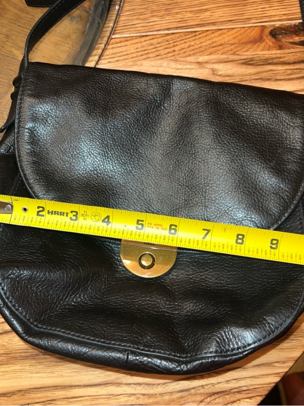 Fossil Black Leather Crossbody Bag with Gold Hardware - Picture 10 of 11